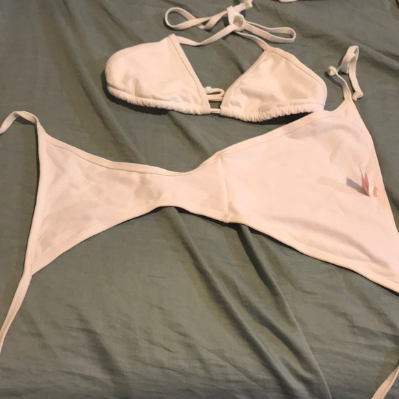 Y2K Victoria’s Secret Bikini Set - Picture 2 of 5